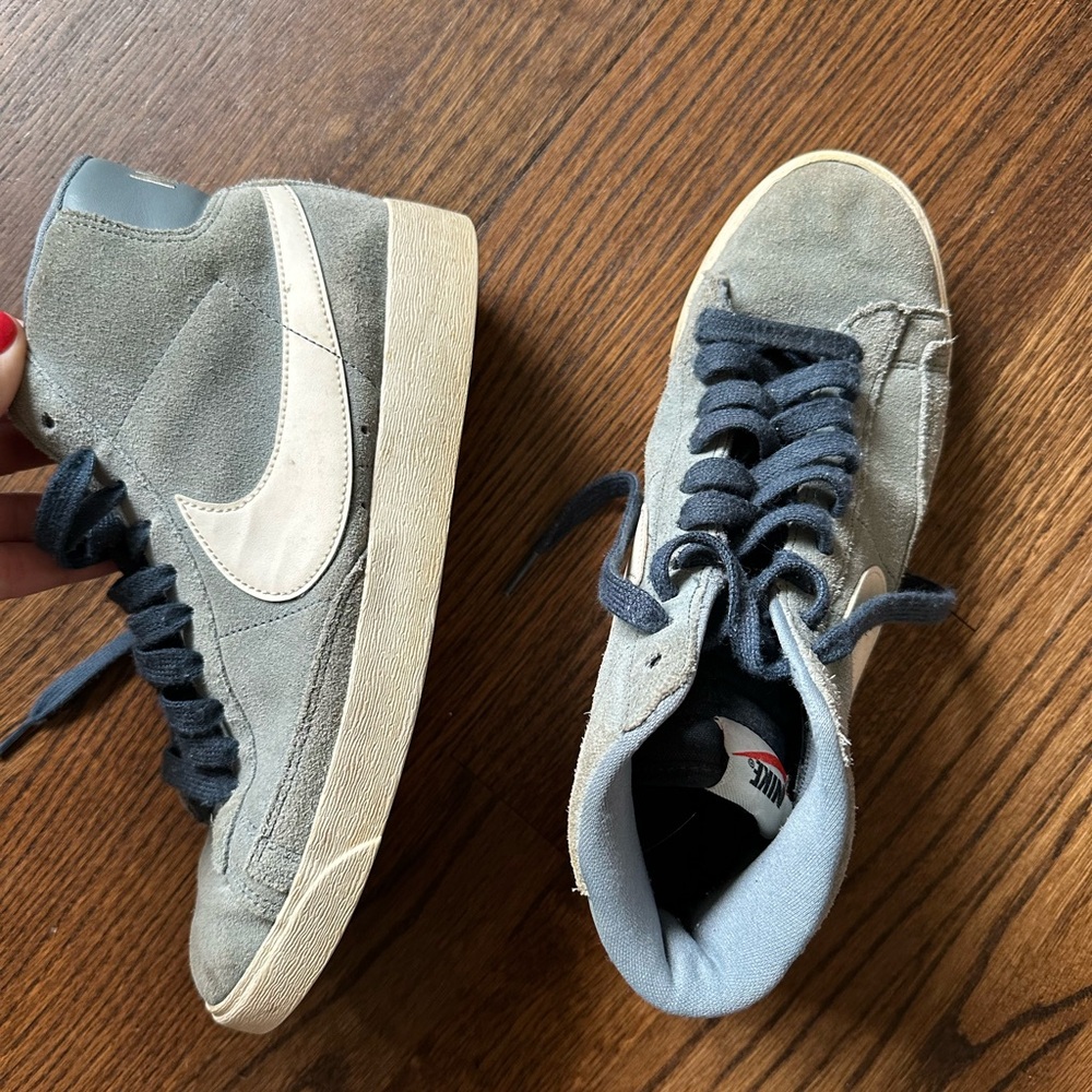 Nike High-Top Suede Sneakers - Gray